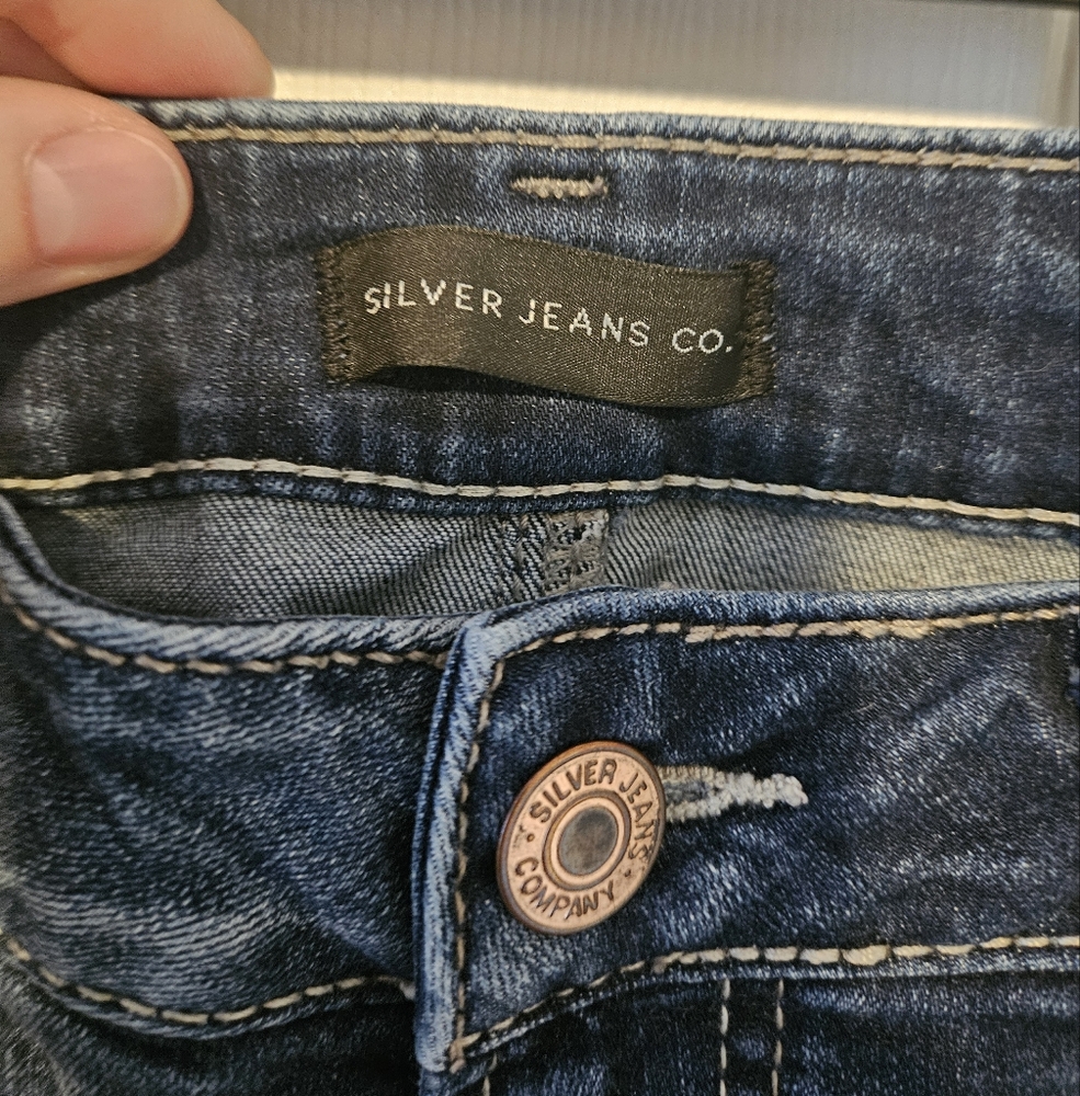 Cropped Skinny Jeans - Picture 3 of 8